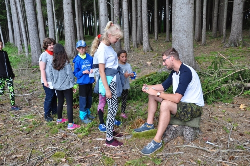There are the best camp games in the forest.