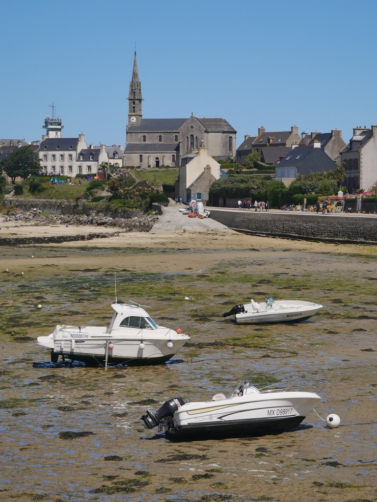 Lowtide in Ile-de-Batz Lowtide in Ile-de-Batz