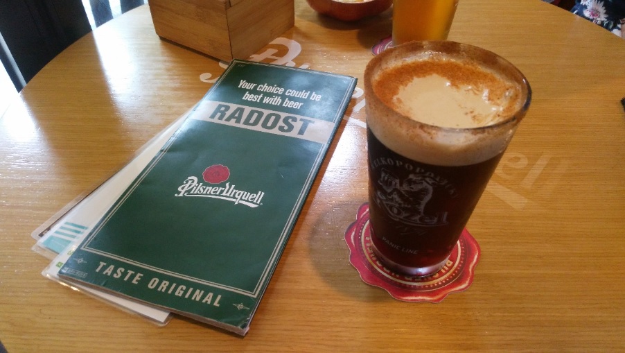 skořicový černý Kozel v Seoulu