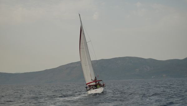 It runs better on the wind than it does with the engine.