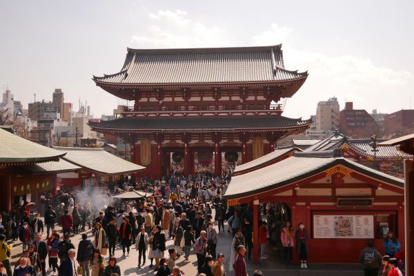 Prostranství komplexu Sensoji.