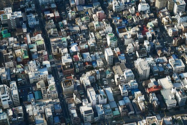 Stejně tak dolů, všechno je pak opravdu maličké.