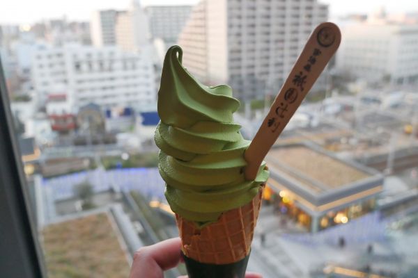 Matcha zmrzlina. Tady je matcha úplně všechno.