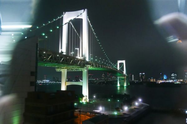 Víceúrovňová doprava v centrálním Tokyu, Rainbow bridge pro auta i vlaky.