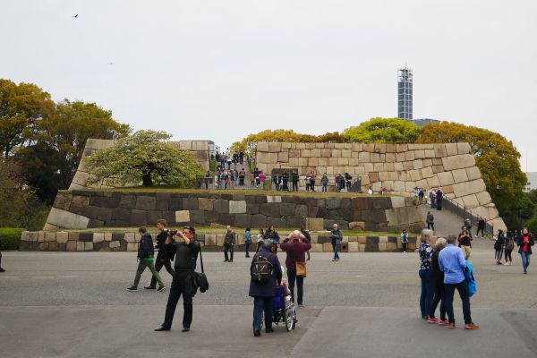 Zahrady císařského paláce v Tokyu.