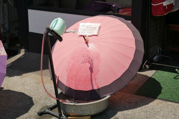 Nekonečný déšť - chcete-li prodat svůj produkt, demonstrujte jeho funkčnost.