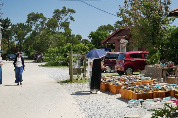 Hrnčířská vesnička na Okinawě.