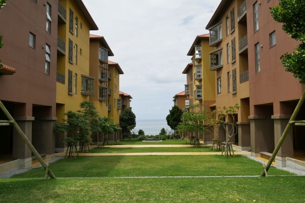 Okinawský technologický institut OIST.