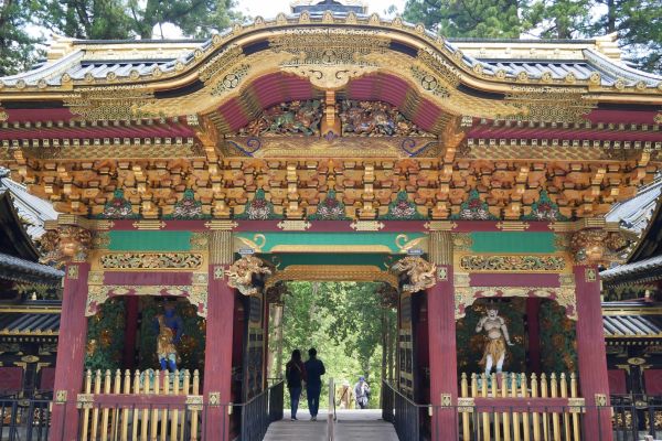 Jedna z bran Taiyuinu, Yashamon.