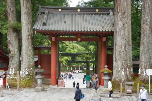 U svatyně Futarasan v Nikkó.