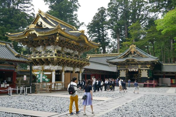 Hlavní nádvoří v Toshogu.