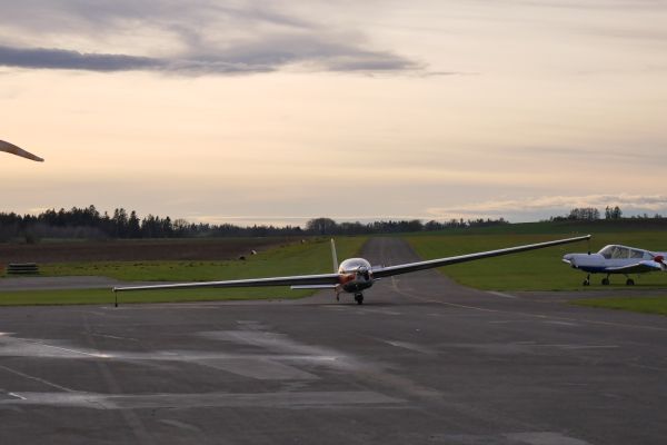 ... let's fly very last flights of this year...