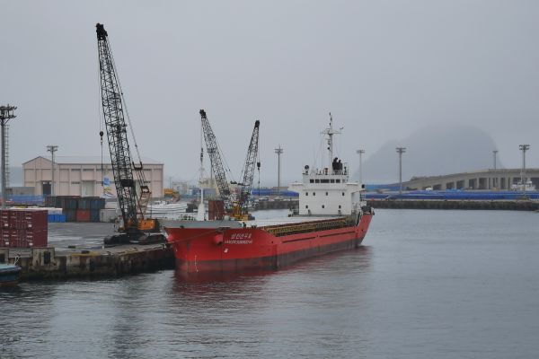 Přístav v Seogwipu.